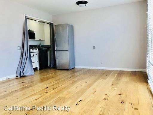 811 York Street - Photo 3 of 13