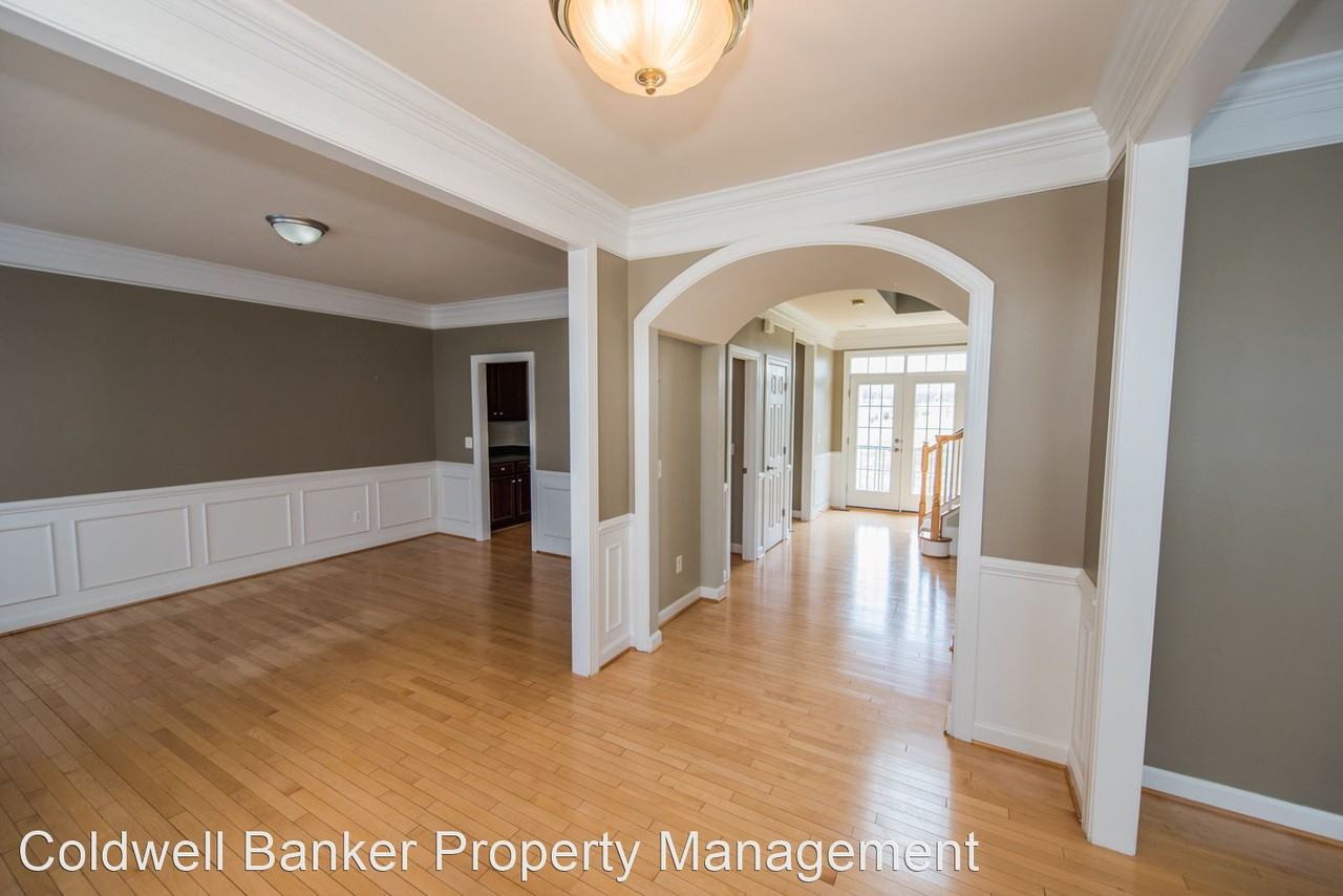 29 Pathfinder Ct - Photo 2 of 50