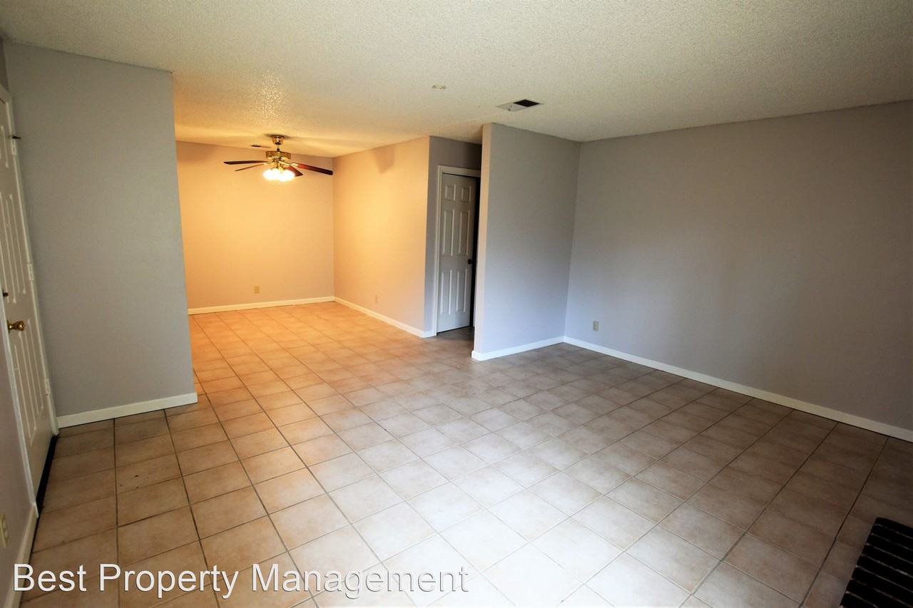 2221 Banyan Way - Photo 3 of 5
