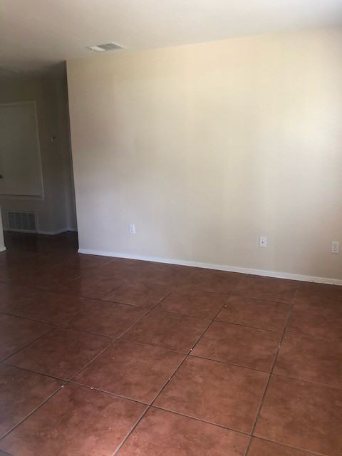 239 Craddock Ave #B - Photo 7 of 50