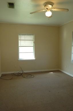 2268 Fritz Allen St - Photo 3 of 6