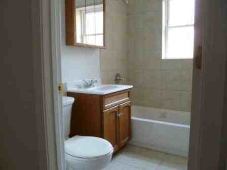 8009-11 S Maryland - Photo 3 of 6