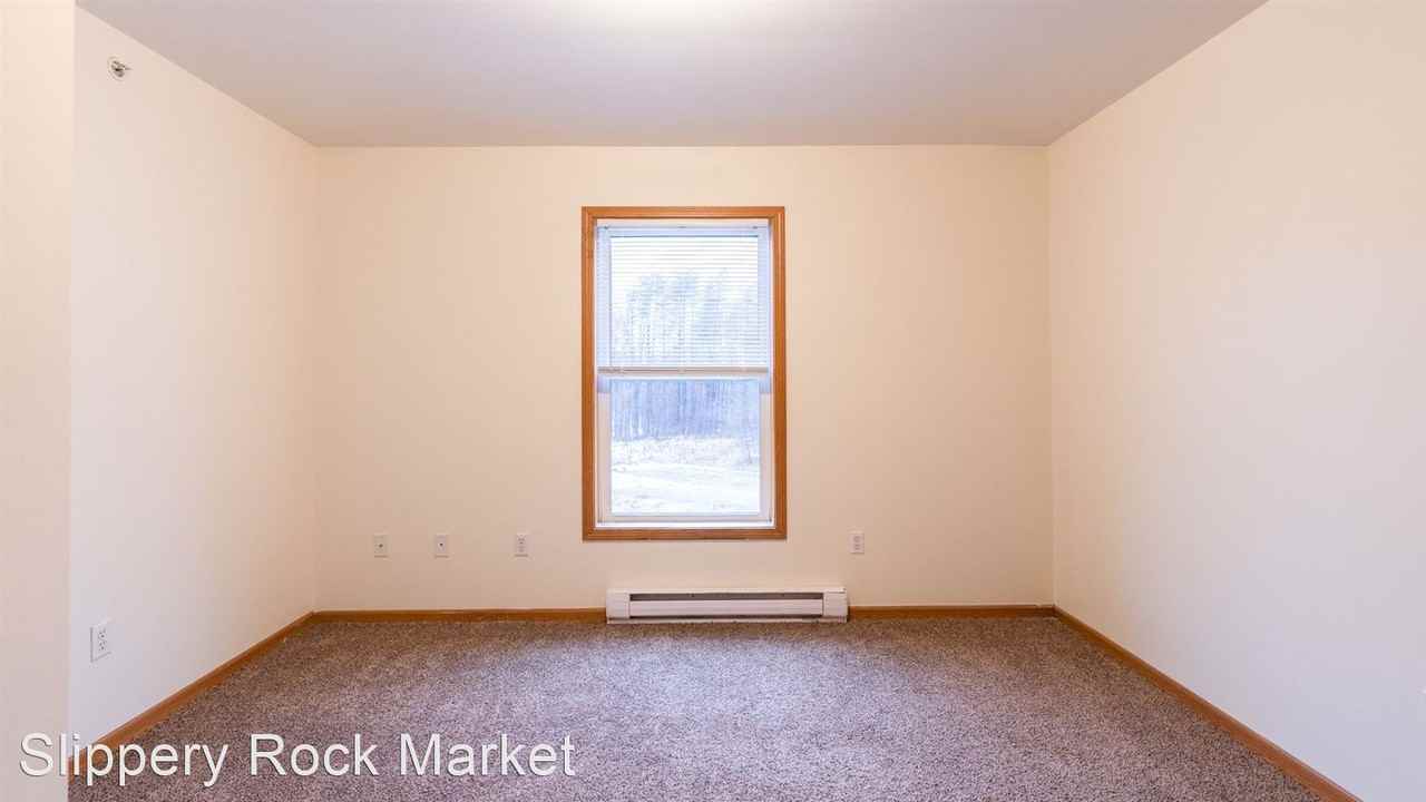 321 Grove City Rd - Photo 3 of 20