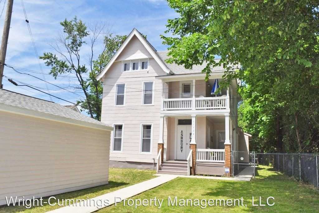 11709 Ashbury - Photo 2 of 9