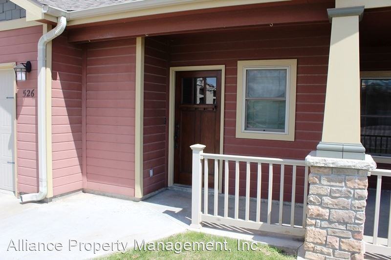 526 Stonedale Dr - Photo 2 of 32