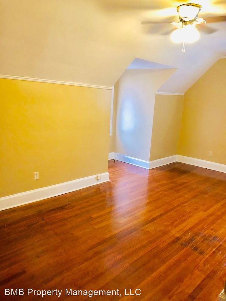 105 Arlington Rd - Photo 2 of 9