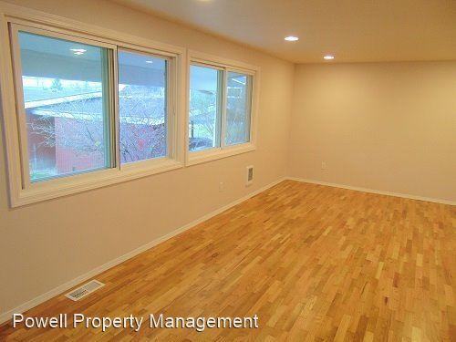 22410-22412 8th Ave S - Photo 3 of 8