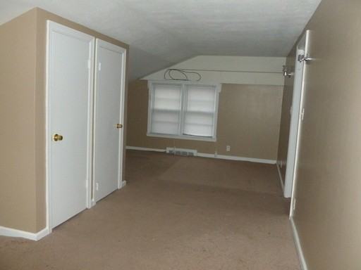 7208 E 100 Terrace - Photo 2 of 8