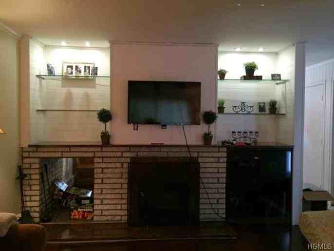 7 Woodland Trail - Photo 2 of 15