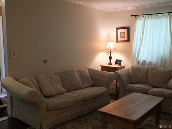 7 Woodland Trail - Photo 3 of 15