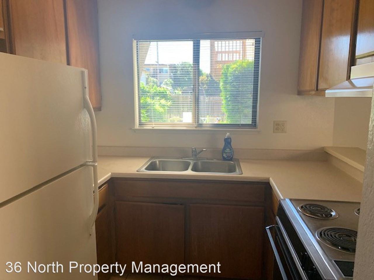 1135 5th Street - Photo 3 of 10