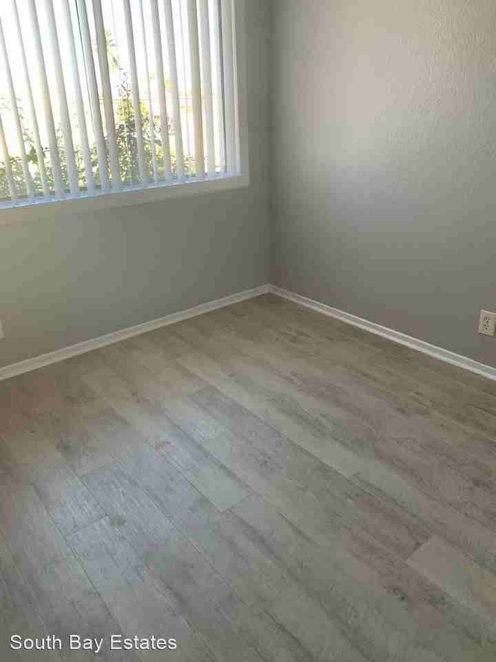 808 W Anaheim st - Photo 3 of 8