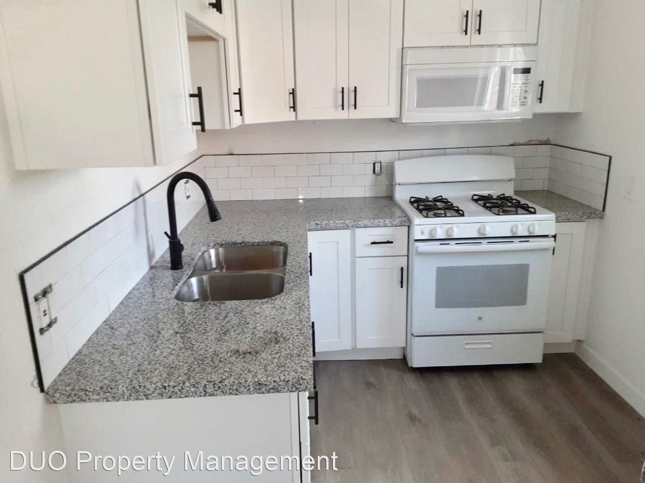 2417 South Budlong - Photo 2 of 9