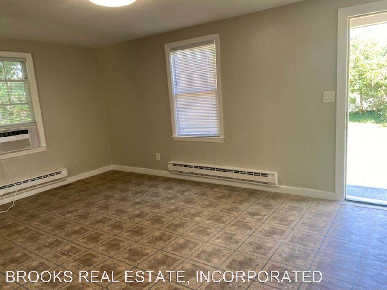 406 Bypass Road - Photo 3 of 12