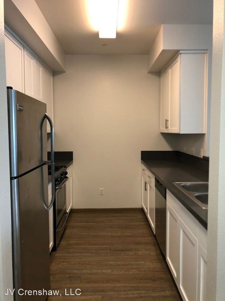 2336 Crenshaw Blvd - Photo 3 of 6