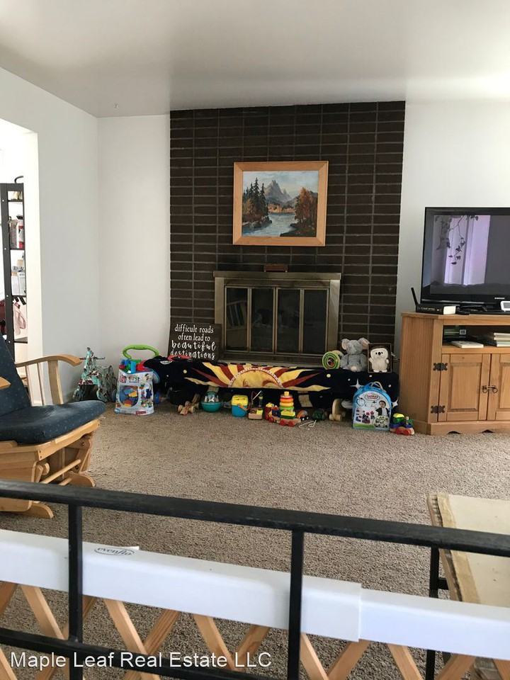 4809 240th St Sw - Photo 3 of 22