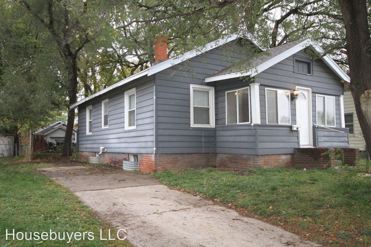 2824 Des Moines St - Photo 2 of 16