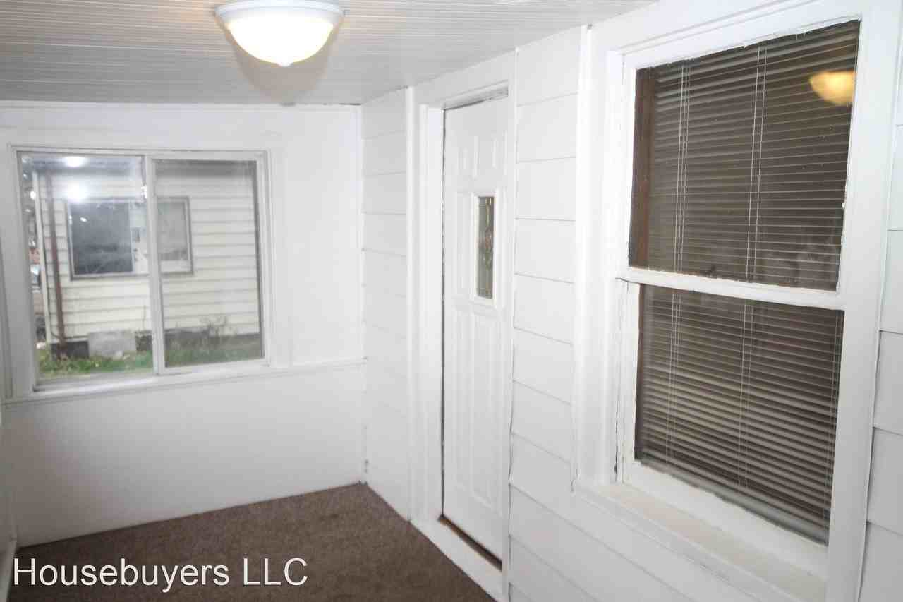 2824 Des Moines St - Photo 3 of 16