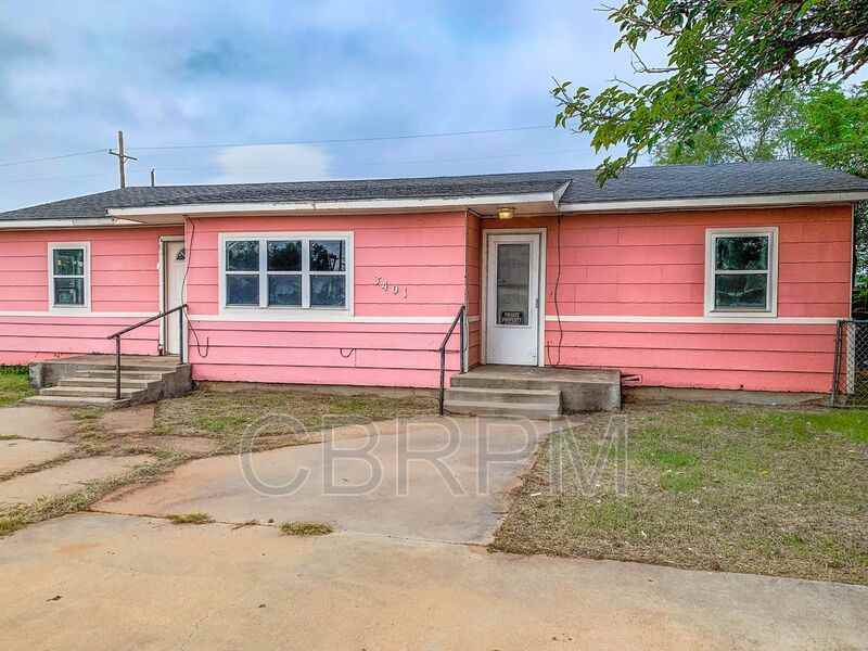 3401 E 16th St - Photo 2 of 13