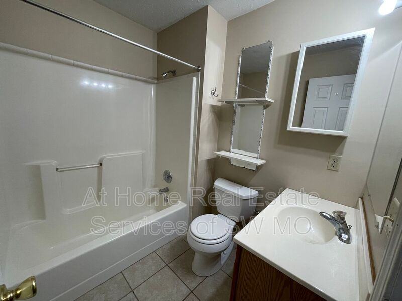 831 S Timber Ridge Dr - Photo 6 of 13