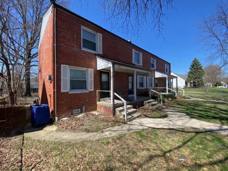2235 Homestead Dr - Photo 2 of 18