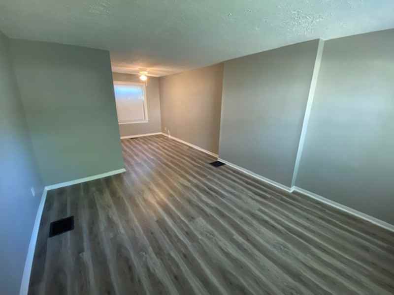 2235 Homestead Dr - Photo 3 of 18