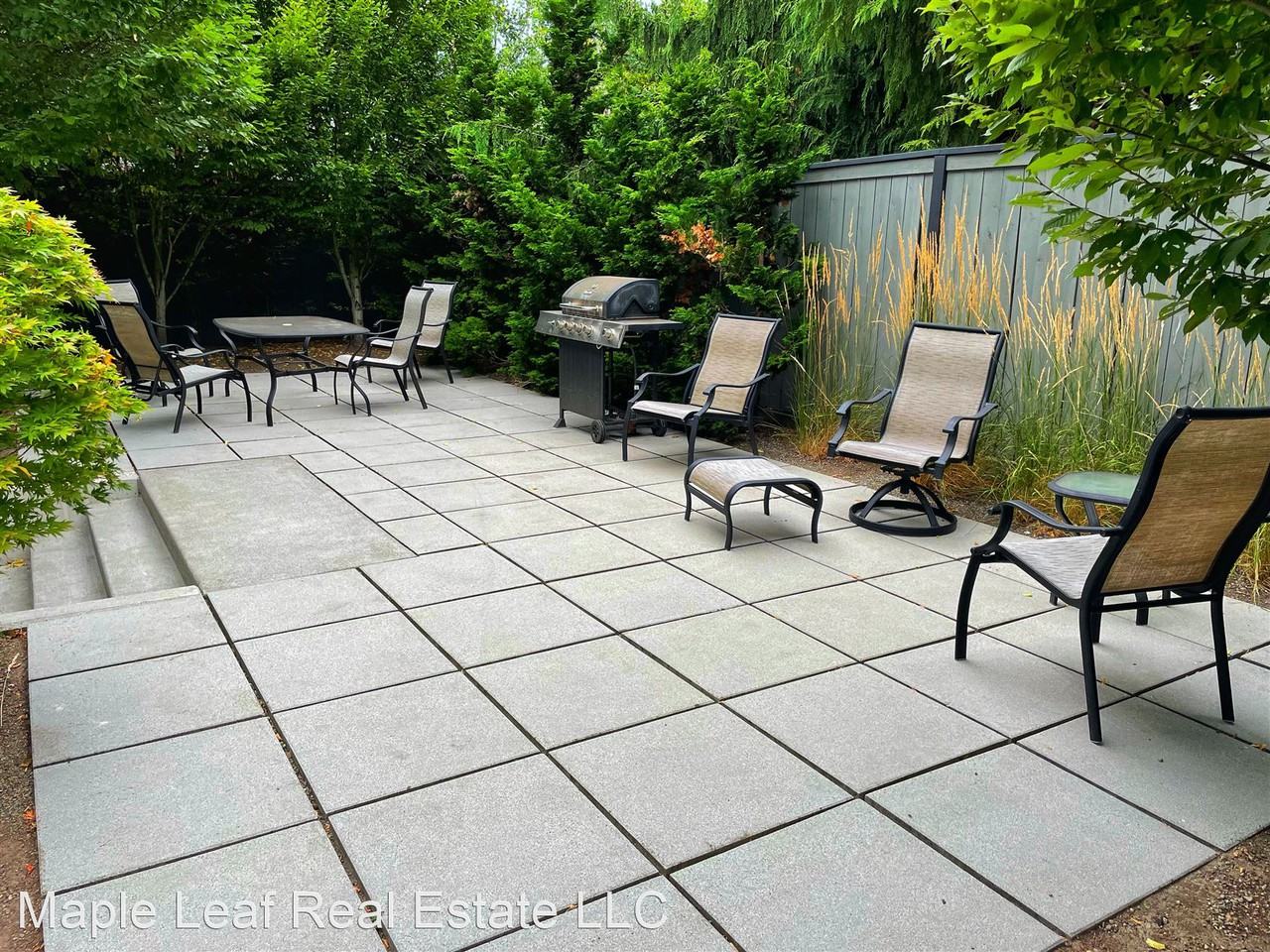 To view a virtual tour of this property, copy and paste the following link in your browser: - Photo 2 of 4