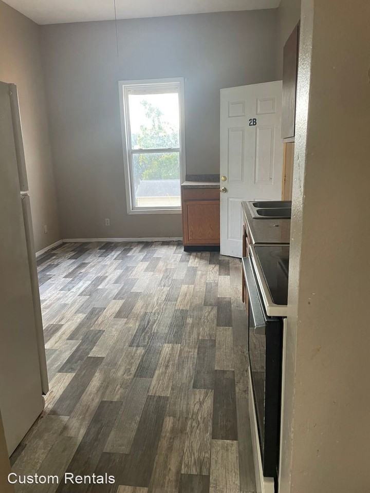 501 Grandview Ave - Photo 3 of 20