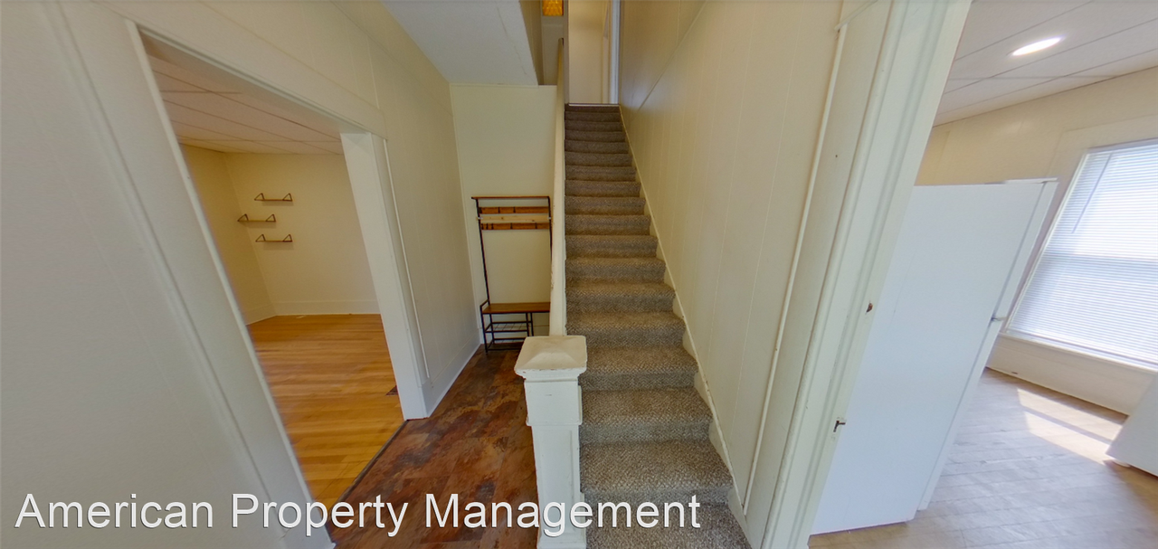 1015 Vattier - Photo 2 of 15