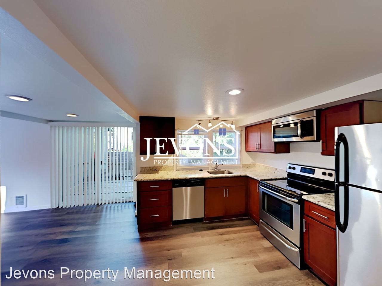 11806 Glendale Way S - Photo 2 of 34