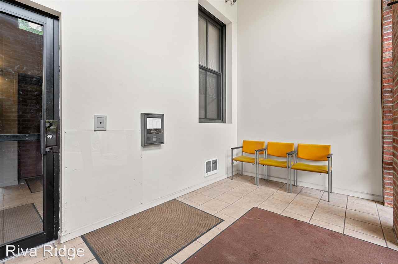 330 46th St - Photo 3 of 46