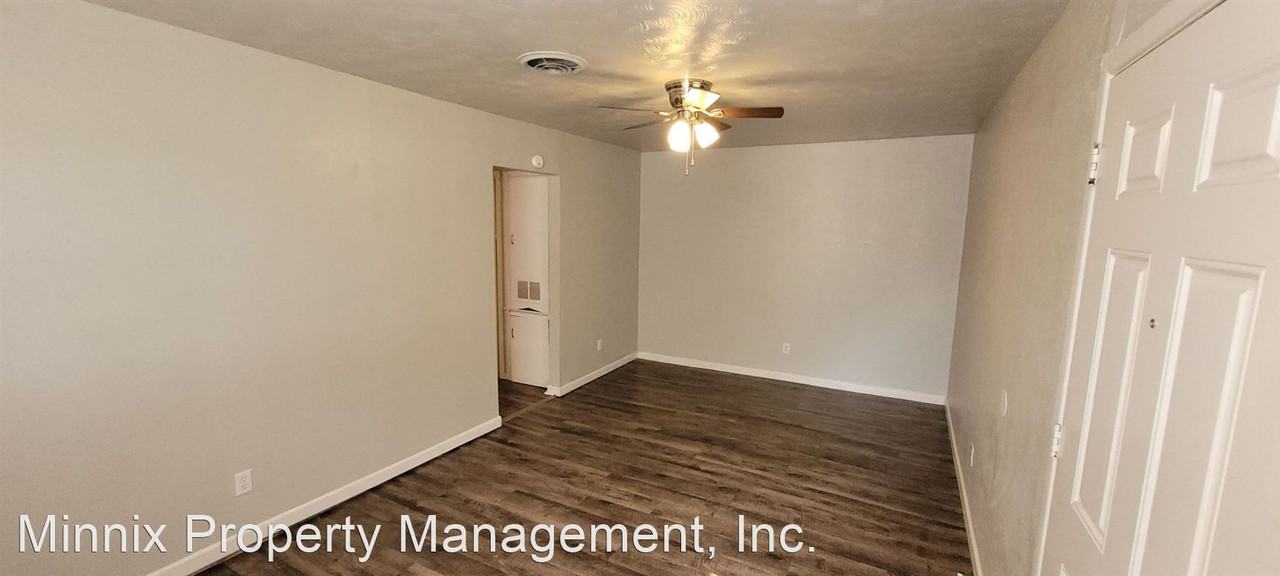 4427 31st St. - Photo 3 of 18