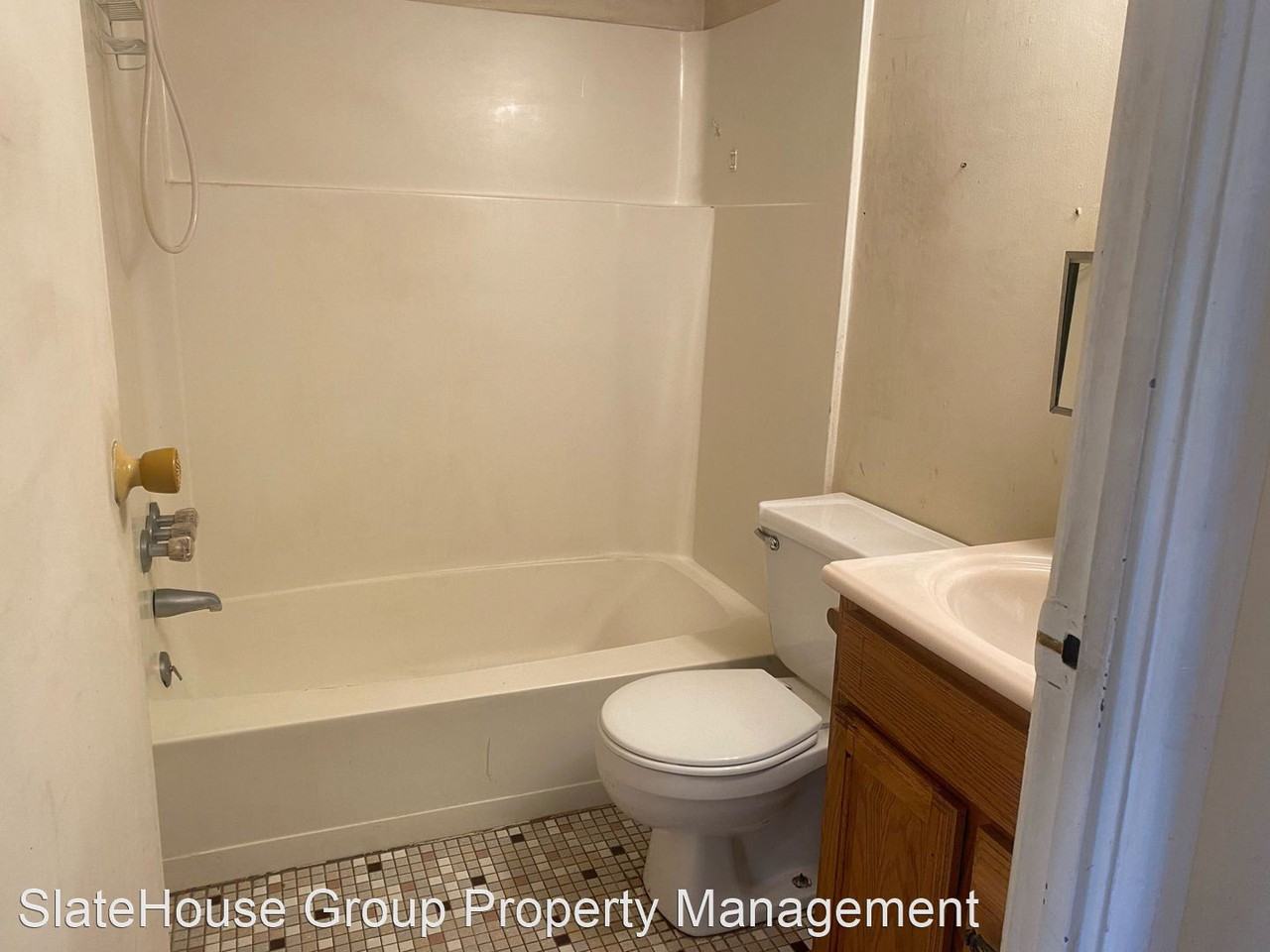 73-78 Lancaster Estates - Photo 2 of 6