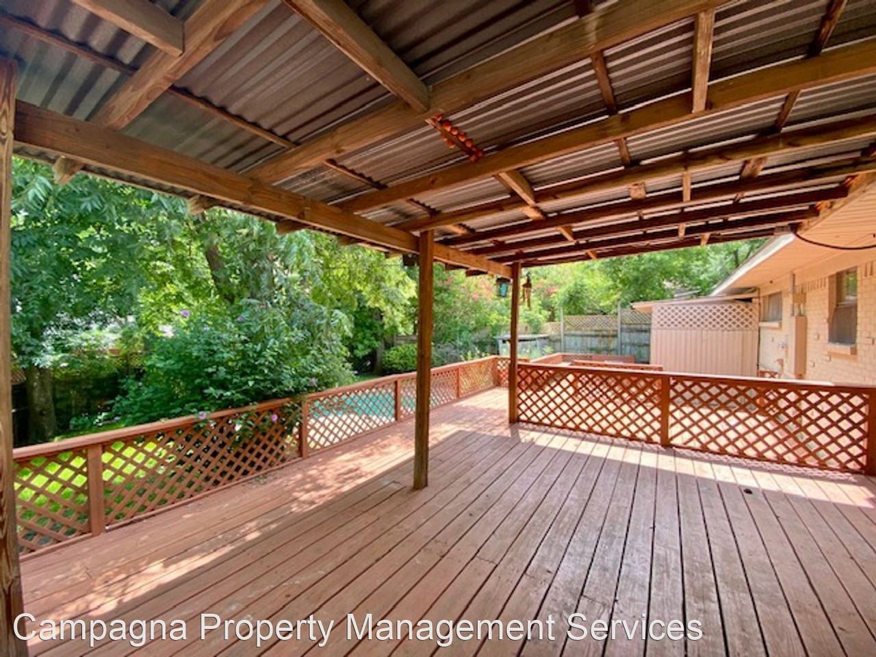 2125 Forest Oaks Dr - Photo 3 of 9