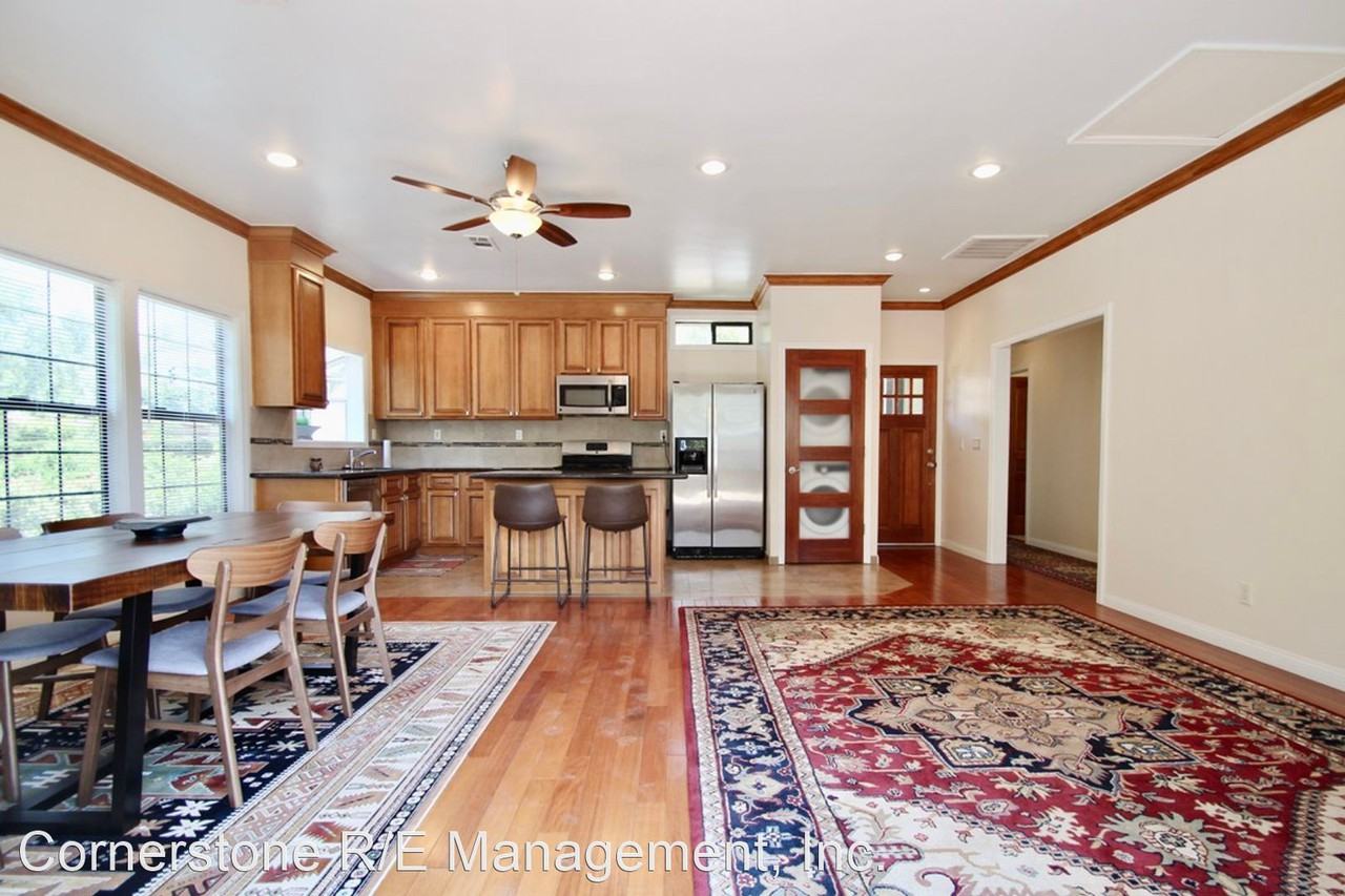 2746 Marengo Ave - Photo 3 of 19