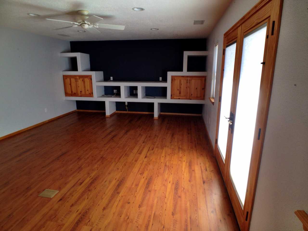 7511 Roehl Ct NW - Photo 3 of 28