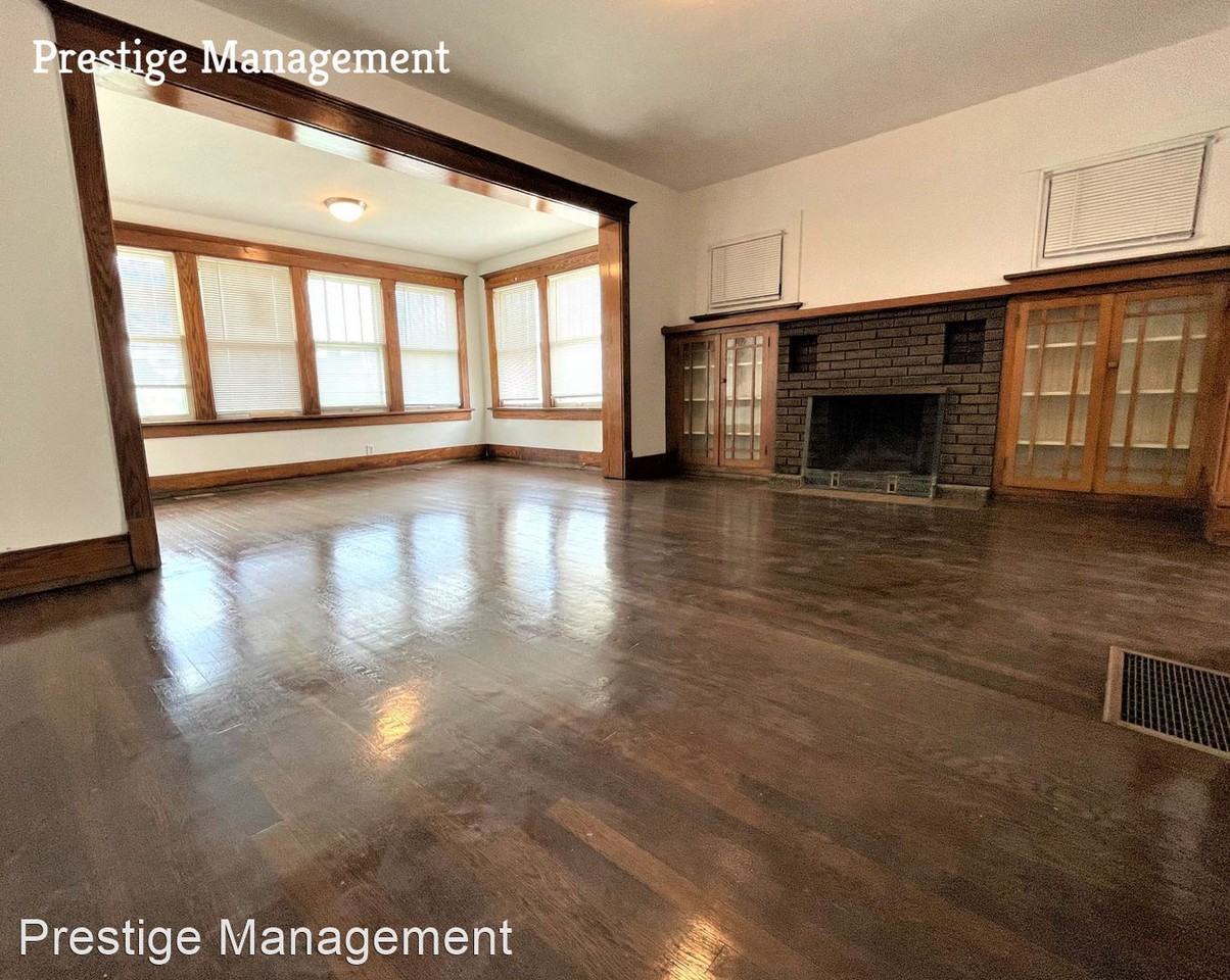 456 Tyler St - Photo 2 of 13