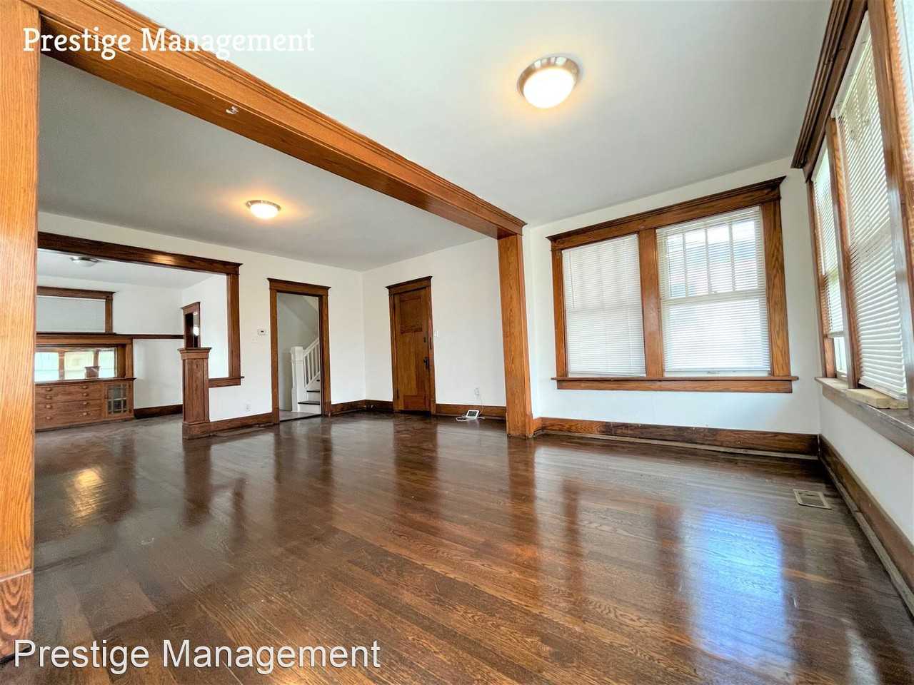 456 Tyler St - Photo 3 of 13