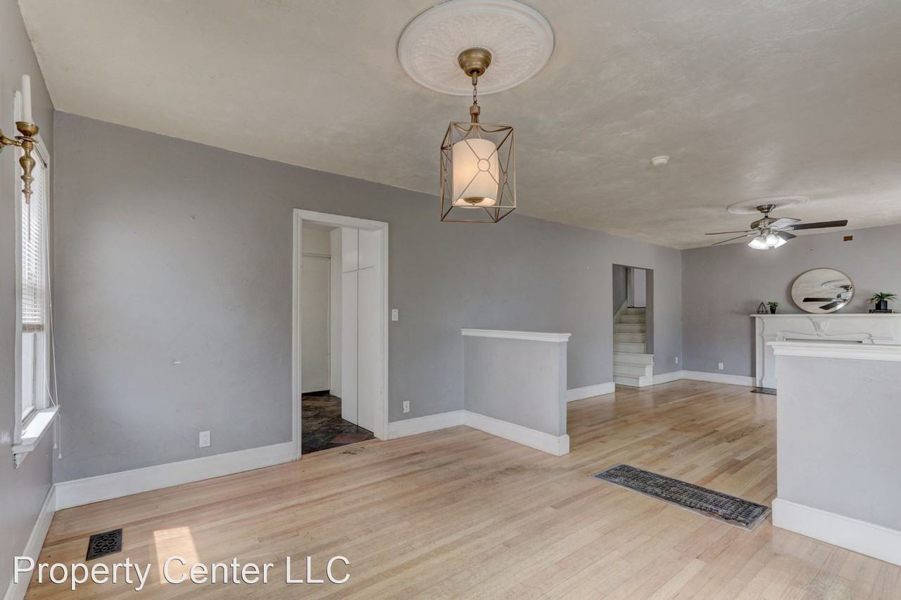 2532 Nw 30th St - Photo 3 of 40