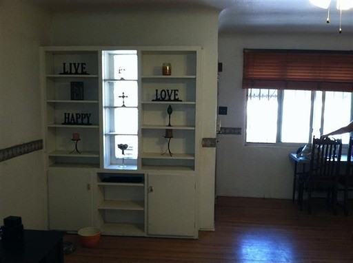 720 Ortiz Dr NE - Photo 3 of 13