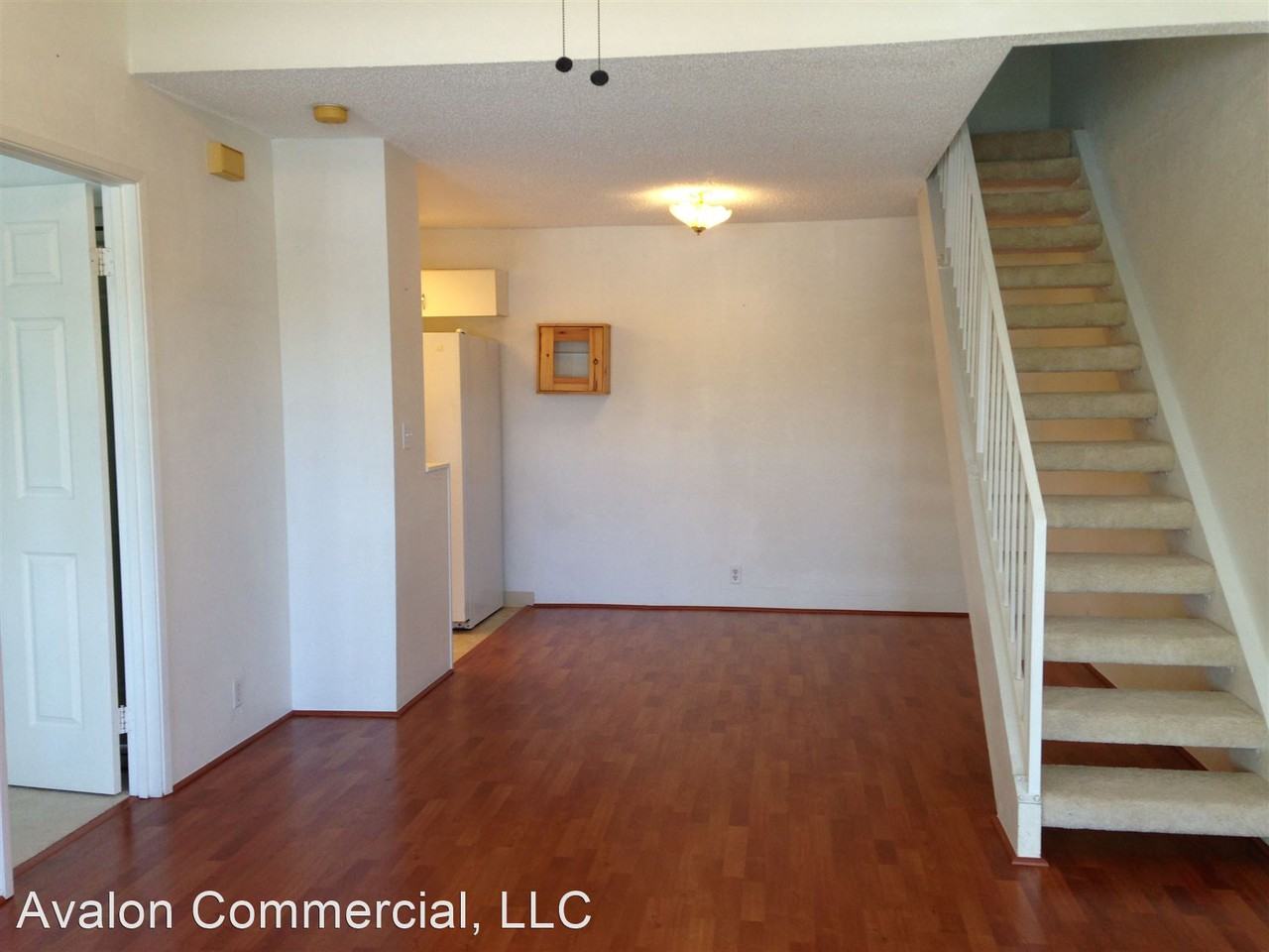 2 bedroom town house with 2 parking at Cross pointe - Photo 2 of 23