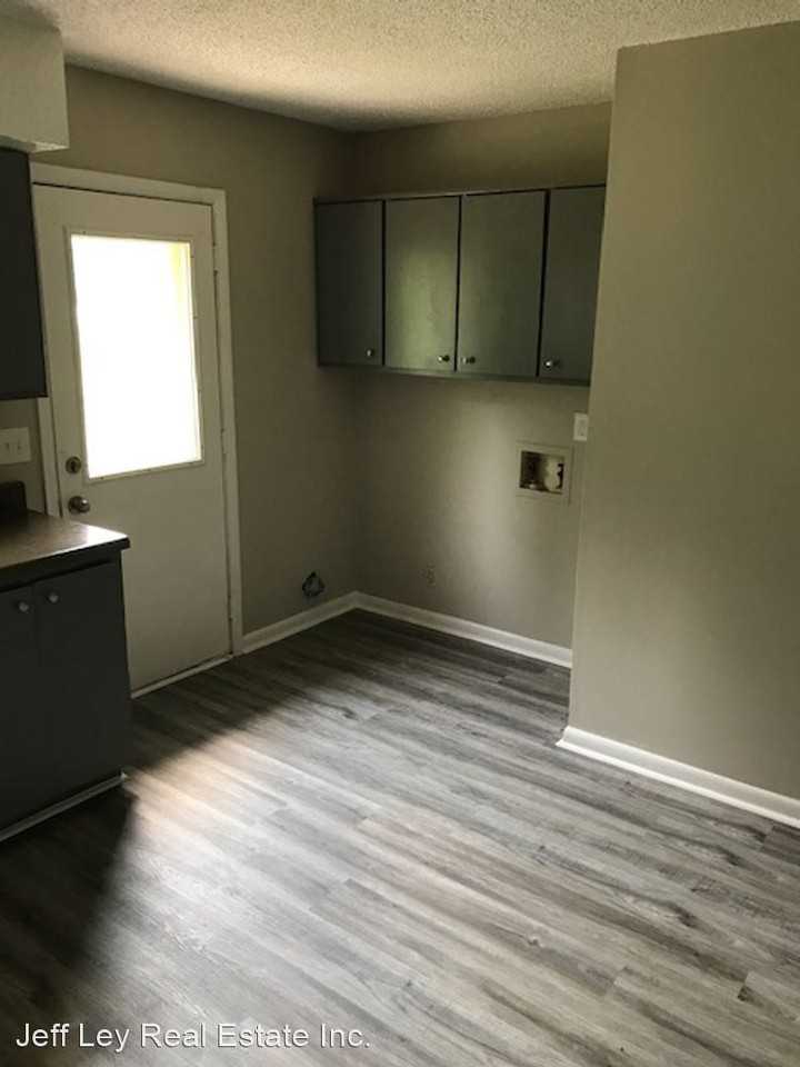 3453 Brick Church Pike - Photo 3 of 8