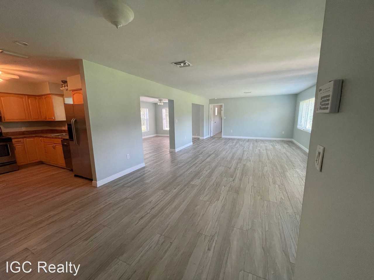 506 Harland Ave - Photo 3 of 19