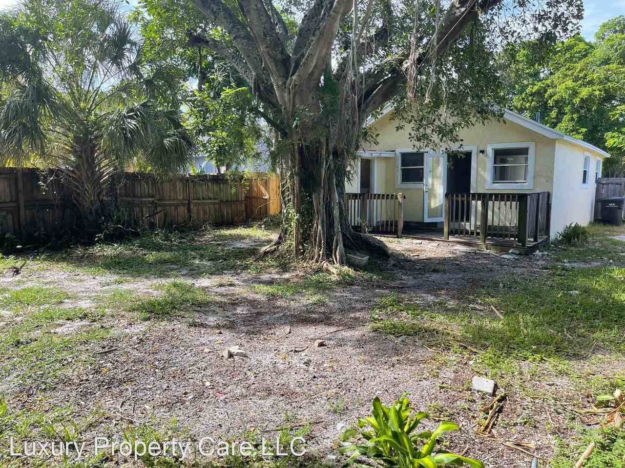 734 47th St - Photo 3 of 18