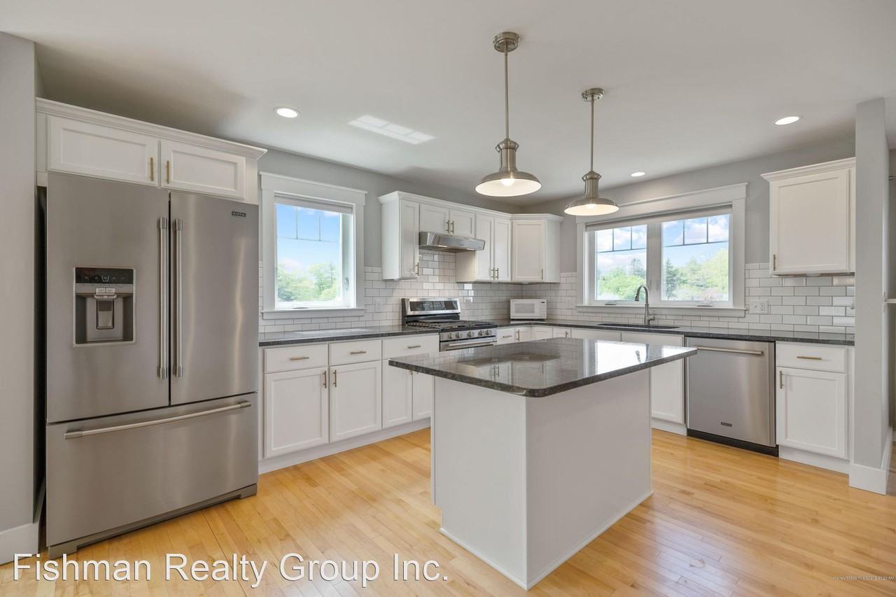 33 Dupont Ct - Photo 3 of 15