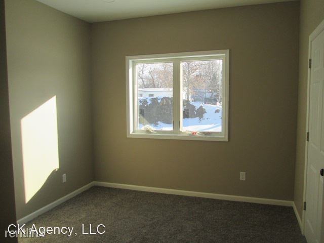 West/East Court Drive - Photo 2 of 5