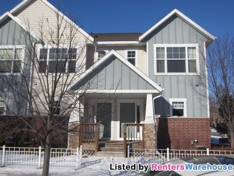 1475 Magnolia Ave E - Photo 2 of 14