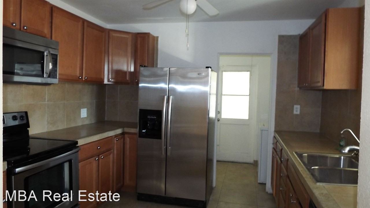 4331 N 20th St - Photo 2 of 14