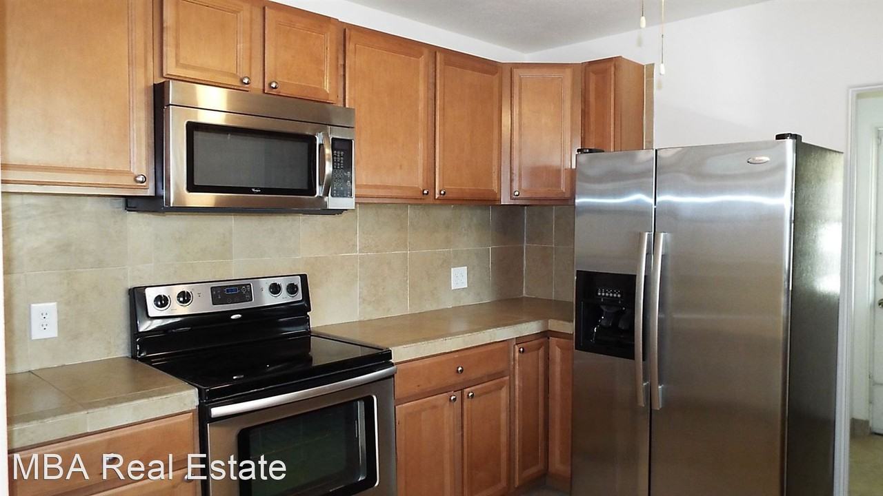 4331 N 20th St - Photo 3 of 14