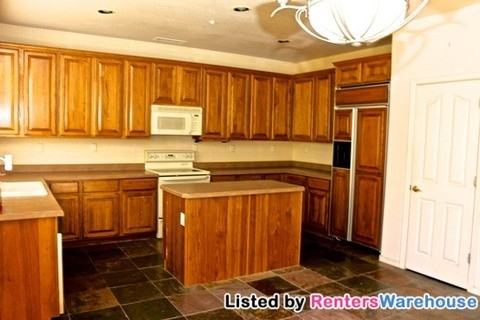 6009 E Smokehouse Trail - Photo 3 of 12